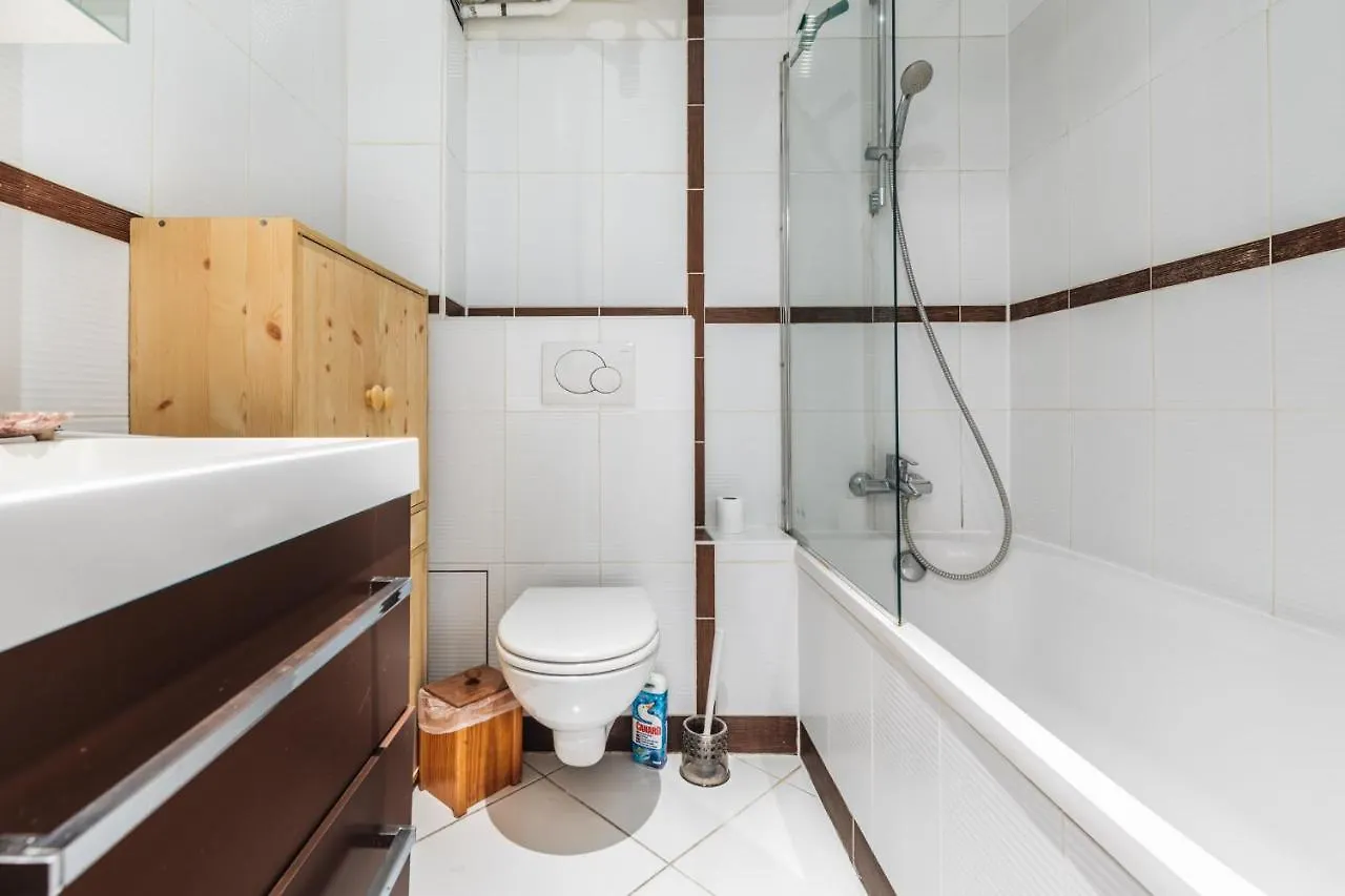 Nice 34M Well Located - Montmartre District Paris Apartment